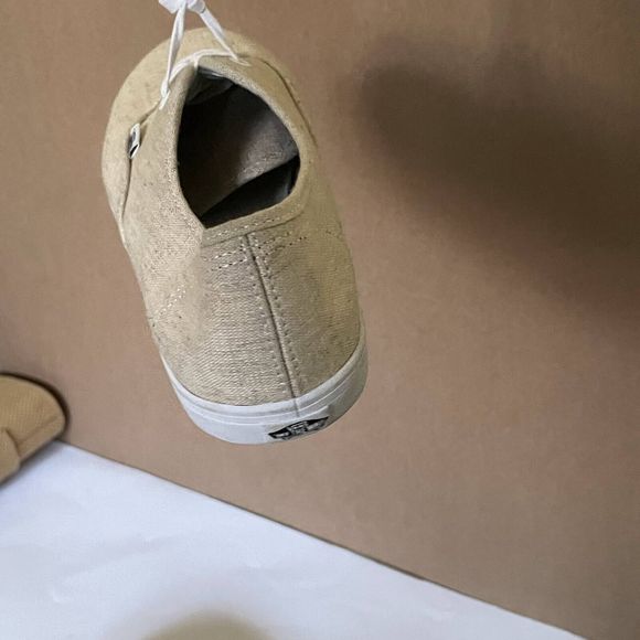 Vans Unisex Beige Low Top Trainers Shoes Size UK 6. - Picture 3 of 9